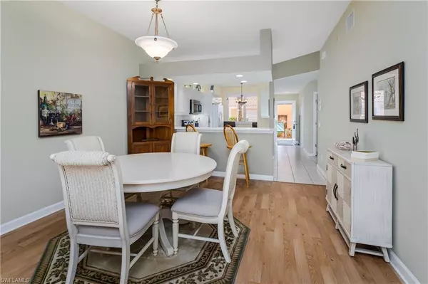 Naples, FL 34114,6760 Beach Resort DR #9