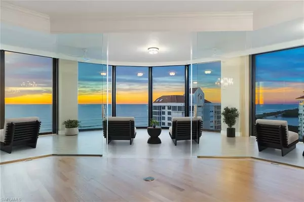 Naples, FL 34103,81 Seagate DR #1103