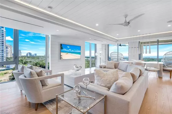 Naples, FL 34108,6897 Grenadier BLVD #601