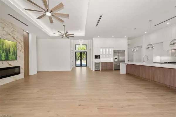 Naples, FL 34119,5080 Hickory Wood DR