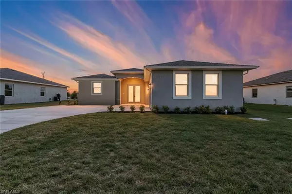 1307 NW Juanita PL, Cape Coral, FL 33993