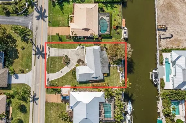 Naples, FL 34102,1696 Sandpiper ST