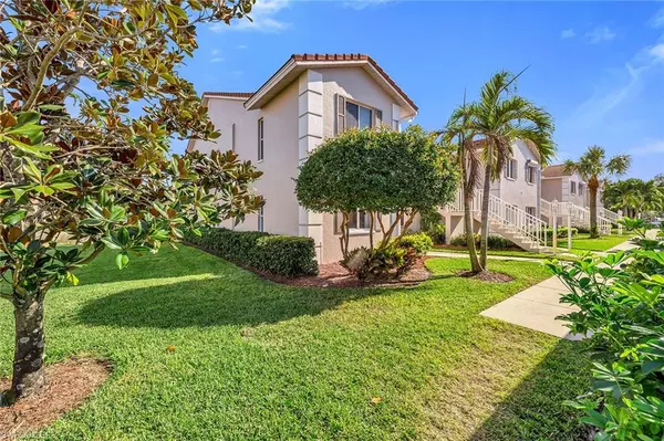 Naples, FL 34104,700 Saratoga CIR #B-101