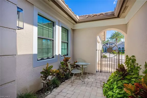 Naples, FL 34109,14693 Reserve LN