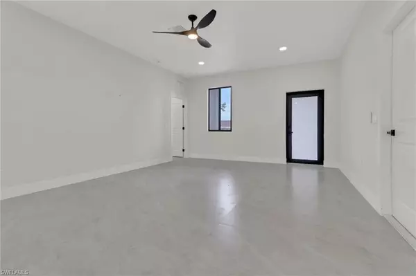 Lehigh Acres, FL 33973,4501/4503 15th ST SW