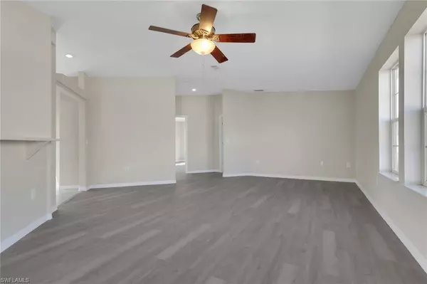 Port Charlotte, FL 33954,514 Moon ST