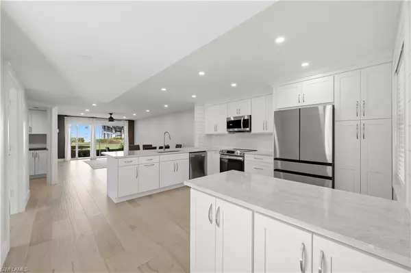 Naples, FL 34116,1330 Derbyshire CT #E101