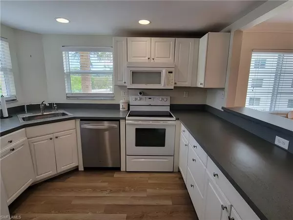 Naples, FL 34103,21 High Point CIR E #201