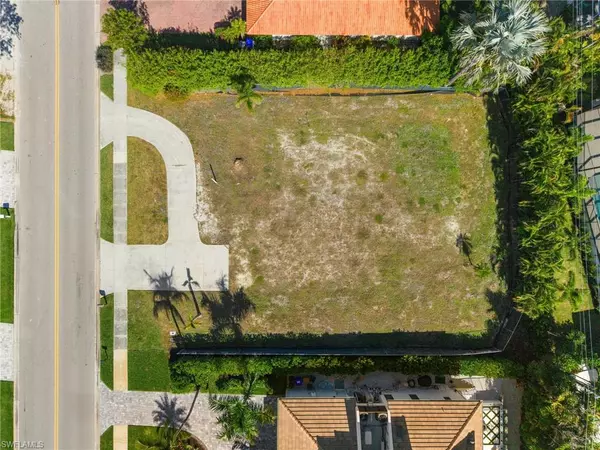 Naples, FL 34103,3670 Crayton RD