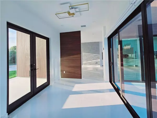 Marco Island, FL 34145,1787 Dogwood DR