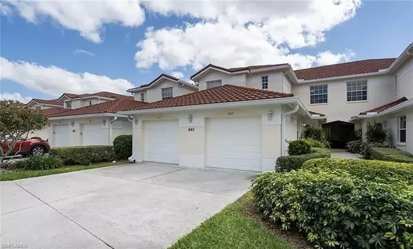 Naples, FL 34119,640 Lalique CIR #407