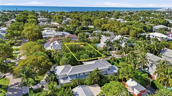 Naples, FL 34102,245 5th ST N