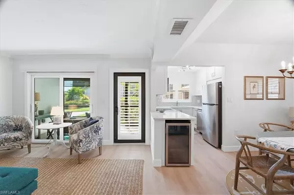 Naples, FL 34103,3200 Gulf Shore BLVD N #105