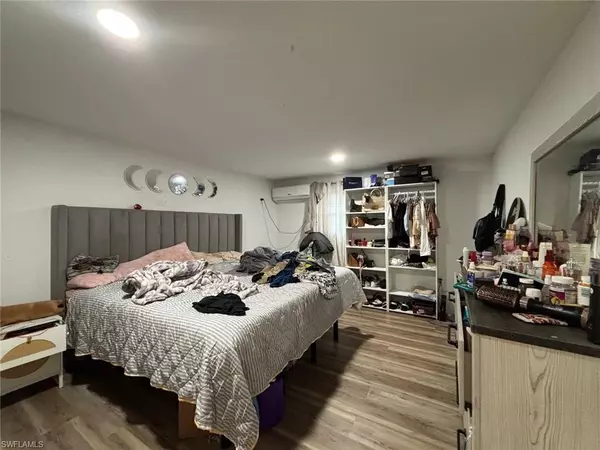 North Fort Myers, FL 33917,8326 Breeze DR