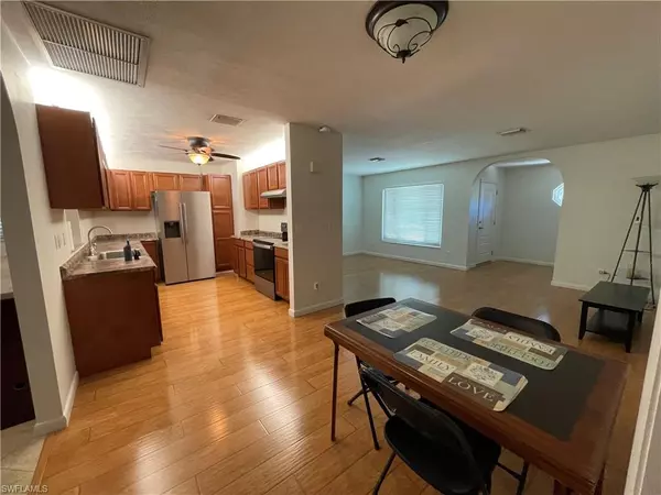 Naples, FL 34116,2748 44th ST SW