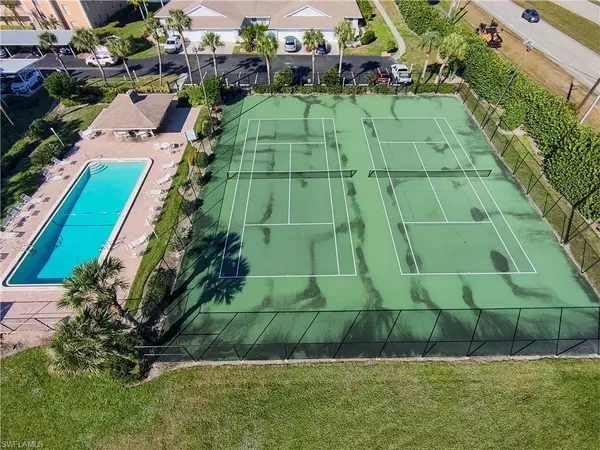 Naples, FL 34109,9610 Victoria LN #D202