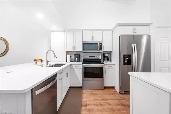 Naples, FL 34109,4945 Cougar CT S #4-202