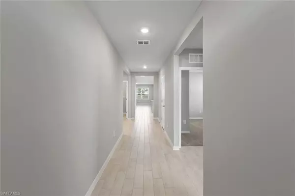 North Fort Myers, FL 33917,3639 Crosswater DR