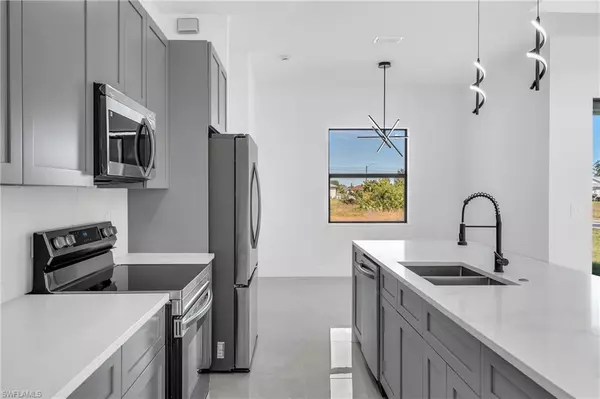 Lehigh Acres, FL 33976,3400 14th ST SW