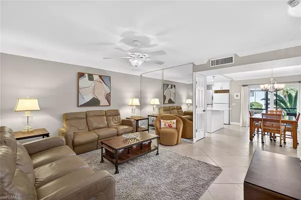 Naples, FL 34103,788 Park Shore DR #C10