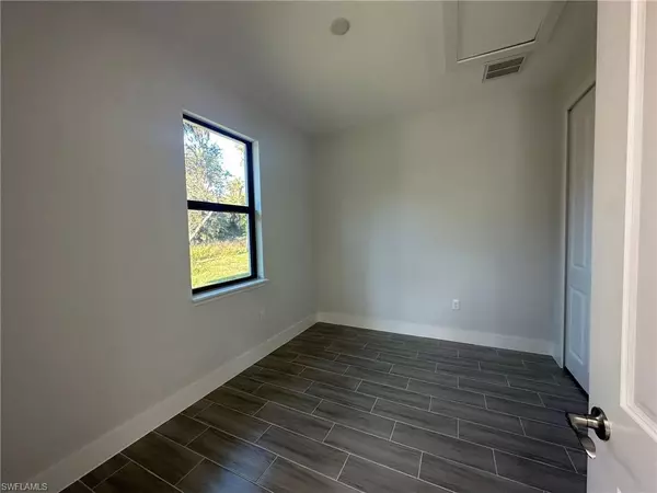 Naples, FL 34117,3617 26th AVE SE