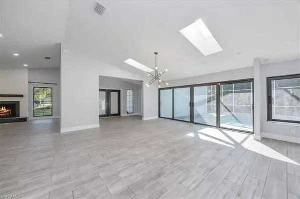 Naples, FL 34109,6161 Waxmyrtle WAY