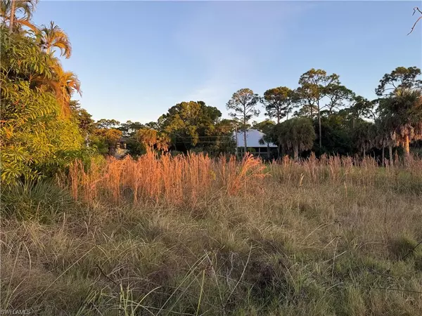 Fort Myers, FL 33908,14917 Martin DR