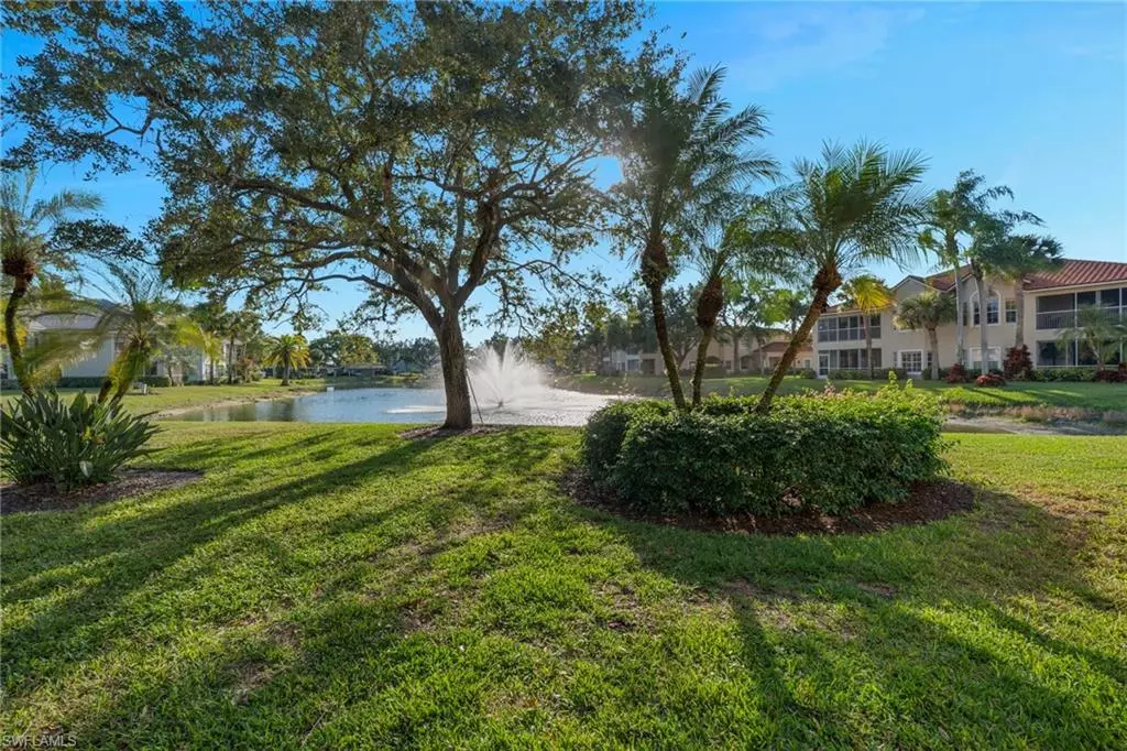 Naples, FL 34119,6085 Reserve CIR #901