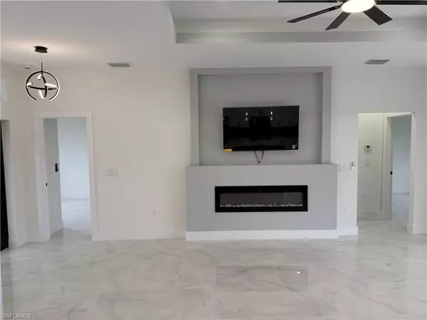 Lehigh Acres, FL 33971,1024 Alaska AVE