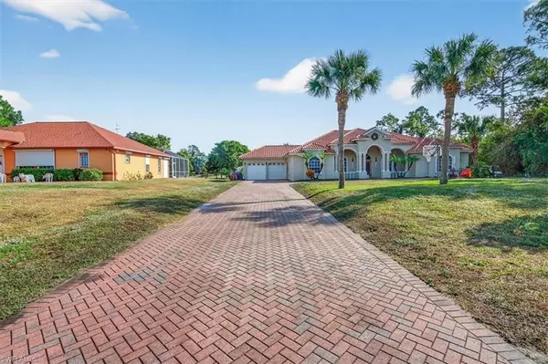 Lehigh Acres, FL 33972,614 Jackson AVE