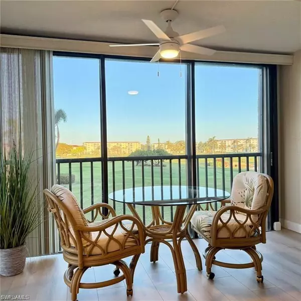 57 High Point CIR W #201, Naples, FL 34103
