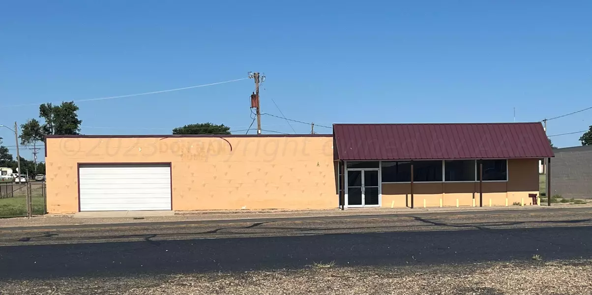 100 N Main ST, Stinnett, TX 79083