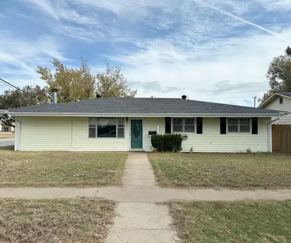 2236 N SUMNER, Pampa, TX 79065