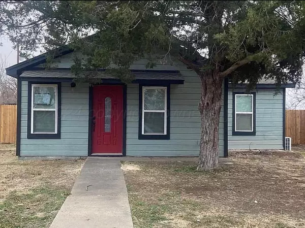 1102 PARK AVE, Panhandle, TX 79068