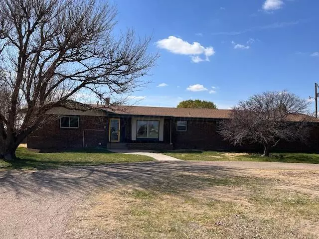 3102 S Main ST, Perryton, TX 79070