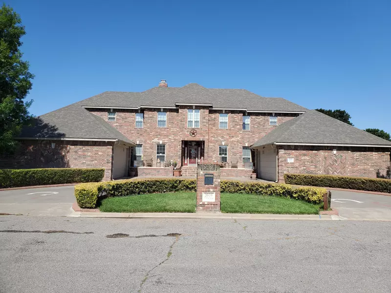 2606 S Texas ST, Perryton, TX 79070