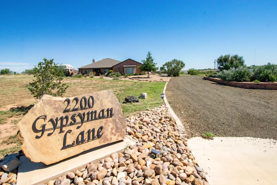 2200 GYPSYMAN LN, Amarillo, TX 79108