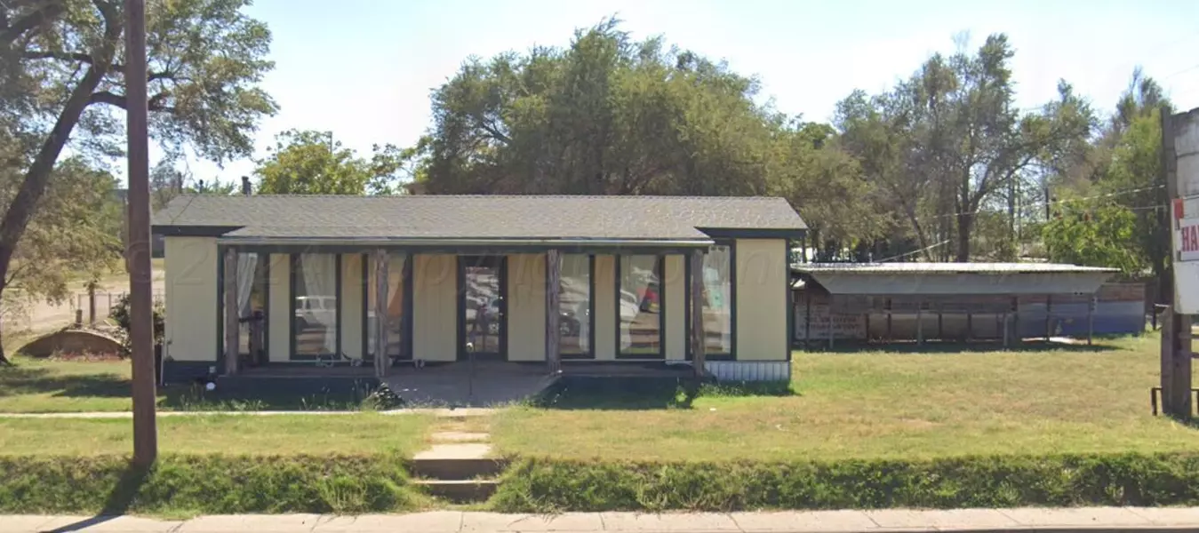 416 E 2nd ST, Clarendon, TX 79226