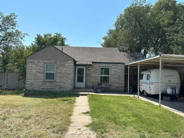 310 S Barkley ST, Spearman, TX 79081