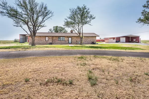 2824 FM 928, Hart, TX 79043