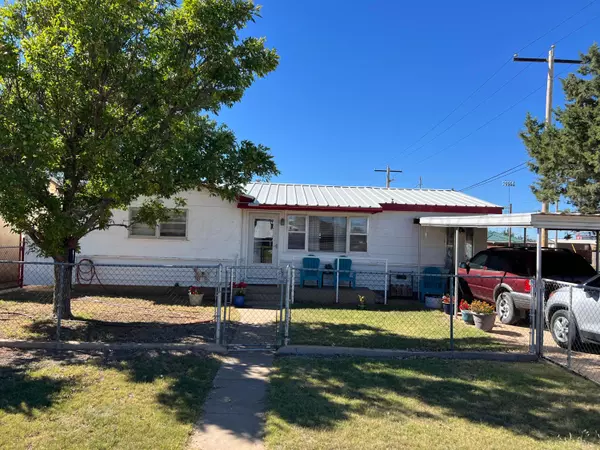 611 Ashland AVE, Friona, TX 79035