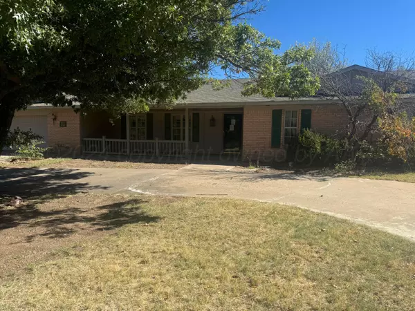 801 Skyline DR, Borger, TX 79007