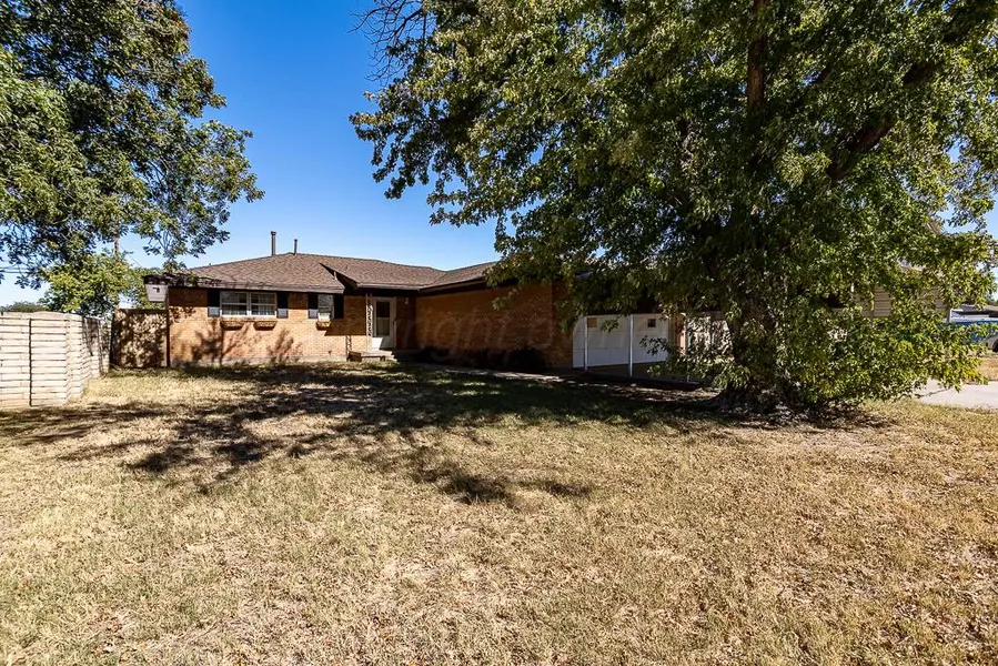 505 Overland TRL, Fritch, TX 79036