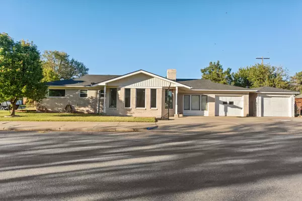 2100 N Zimmers ST, Pampa, TX 79065