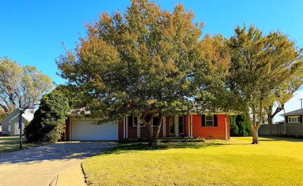 523 S Austin, Booker, TX 79005