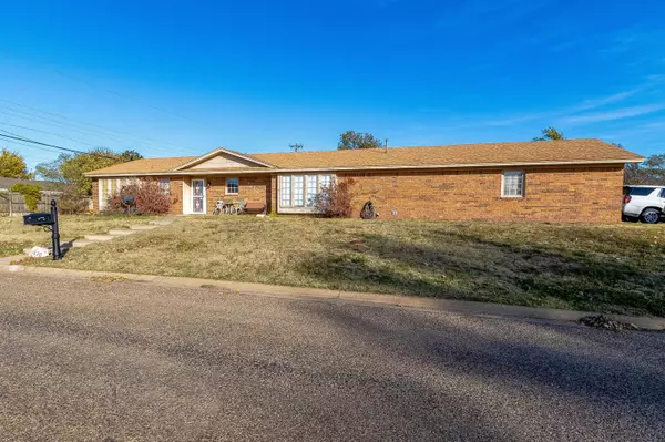 1620 Takewell ST, Borger, TX 79036