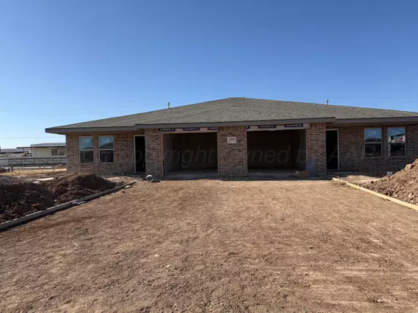 1112 Caprock ST, Hereford, TX 79045