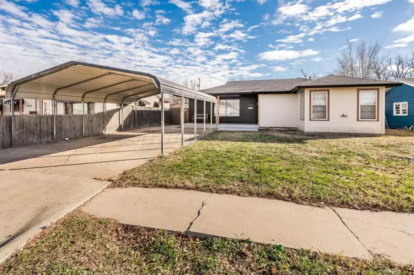 Pampa, TX 79065,2222 Williston ST