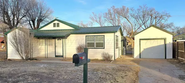 501 Oatis AVE, Dalhart, TX 79022