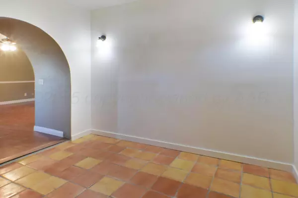 Friona, TX 79035,401 W 15th ST